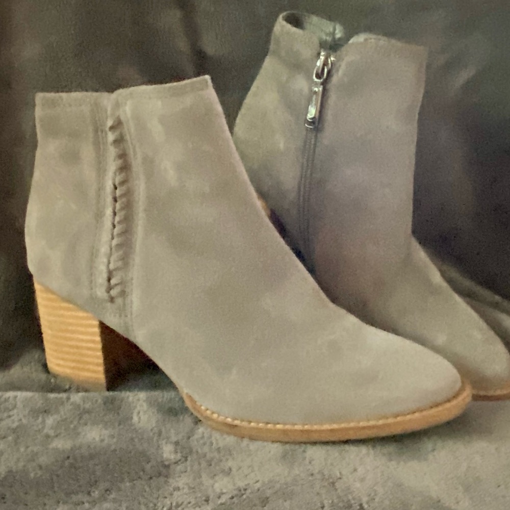 Blondo Gray Nina Waterproof Suede Boots